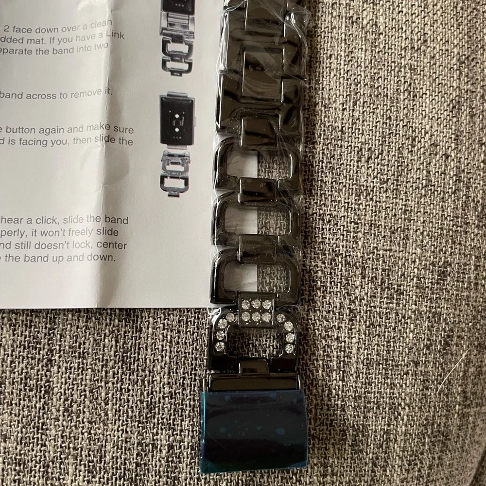 Alloy Black Adjustable Watchband with Rhinestones for Fitbit Charge 2 NEW in Pkg